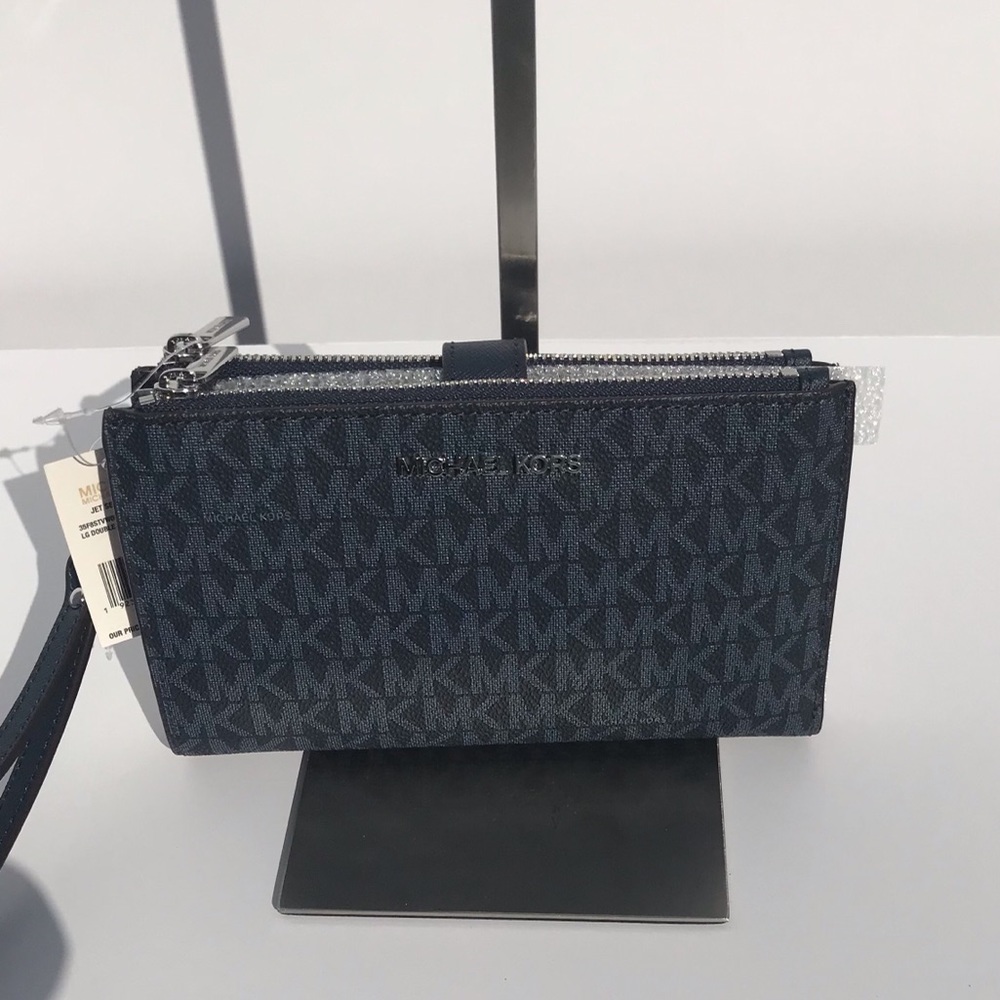 Michael Kors Jet set Travel Double Zip Wristlet